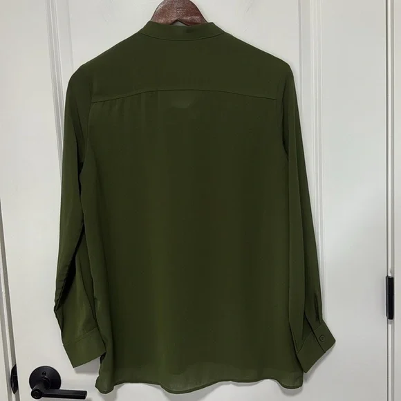 ACEVOG Women’s Long Sleeve Army Green Blouse with Bow size Medium - Picture 3 of 4